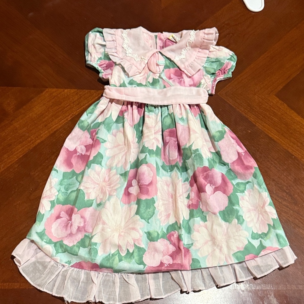 Vintage cottagecore Floral Pink and Green girly frilly Dress cotton 2 Y